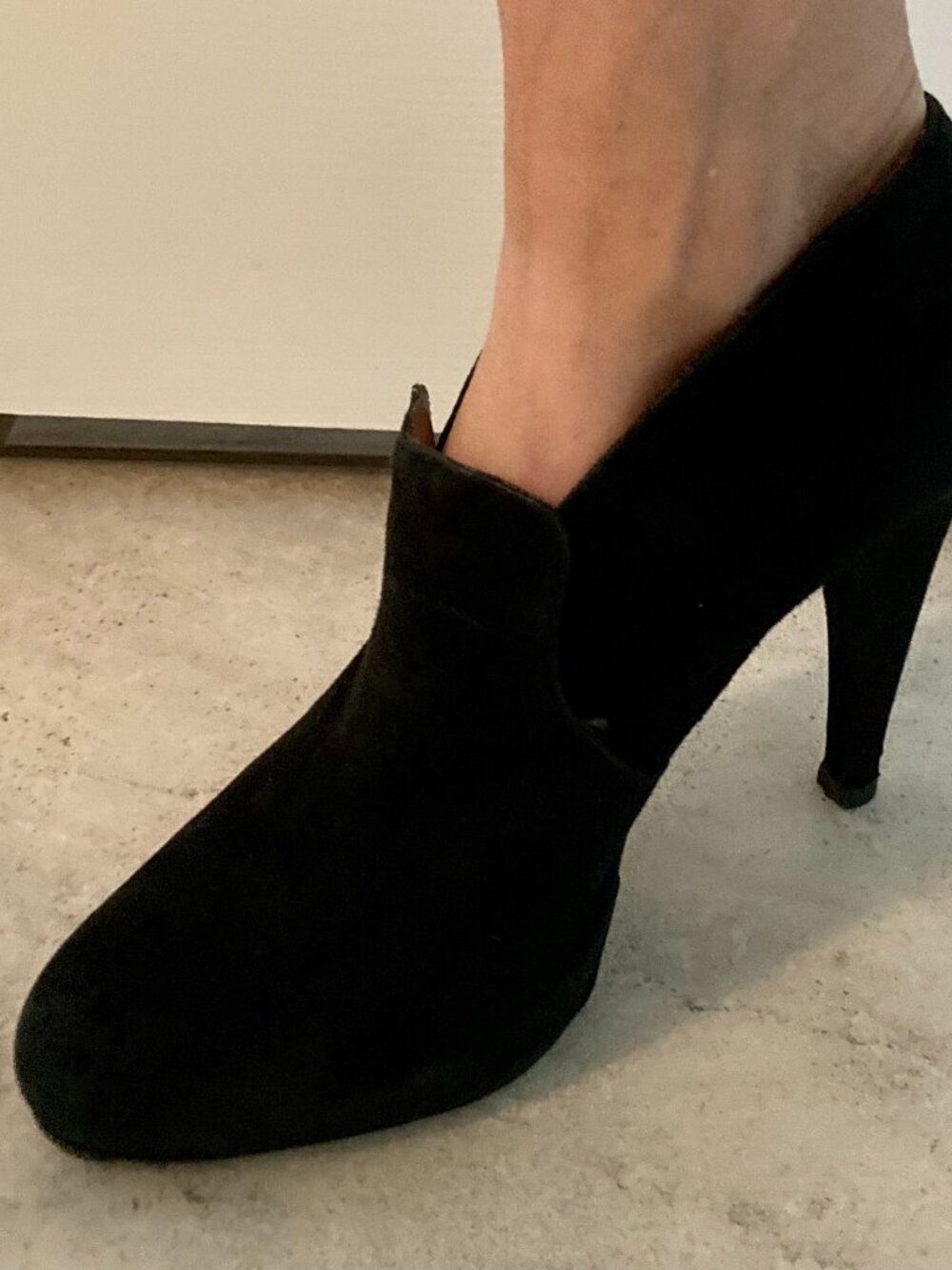 Rebecca Taylor High Heeled Bootie. 7.5. Black Suede